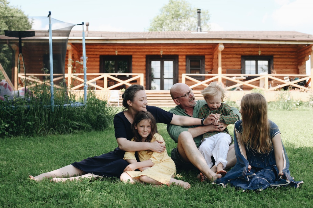  Ольга Павлова с семьей. Фото: Ксения Плотникова