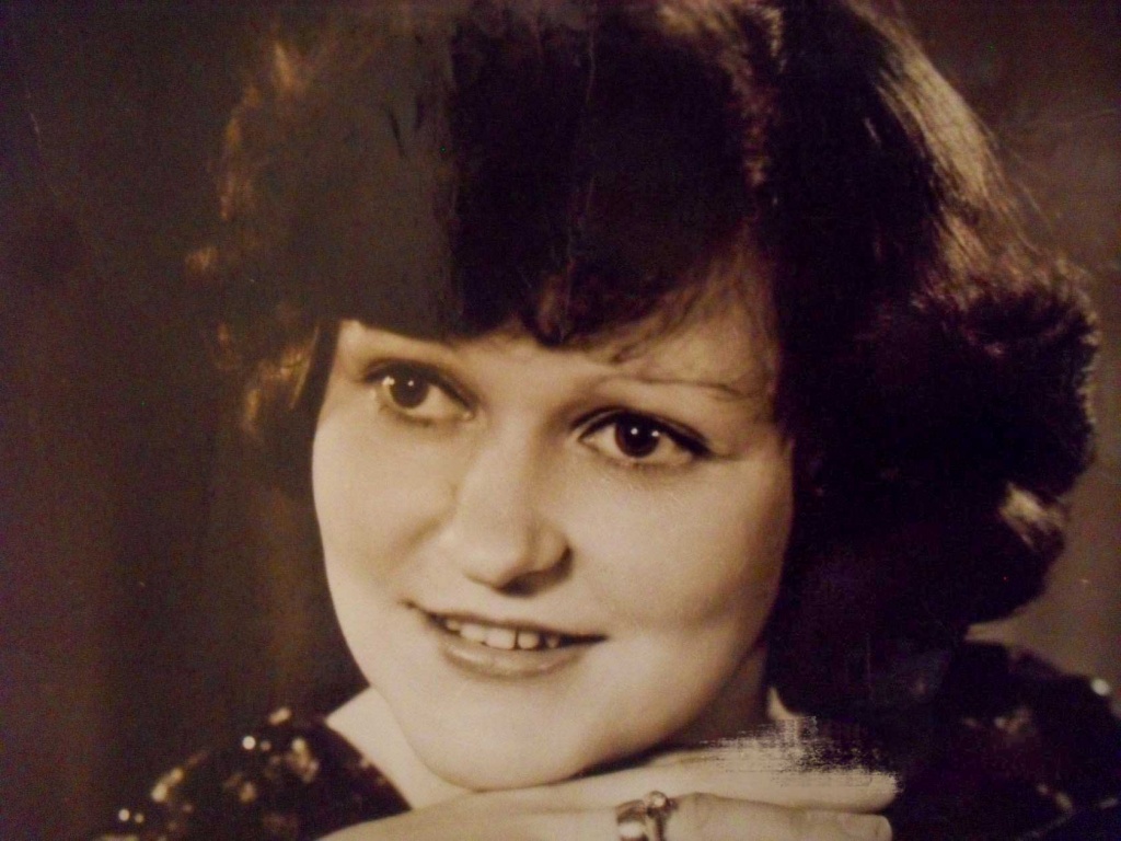 Елена в молодости.jpg
