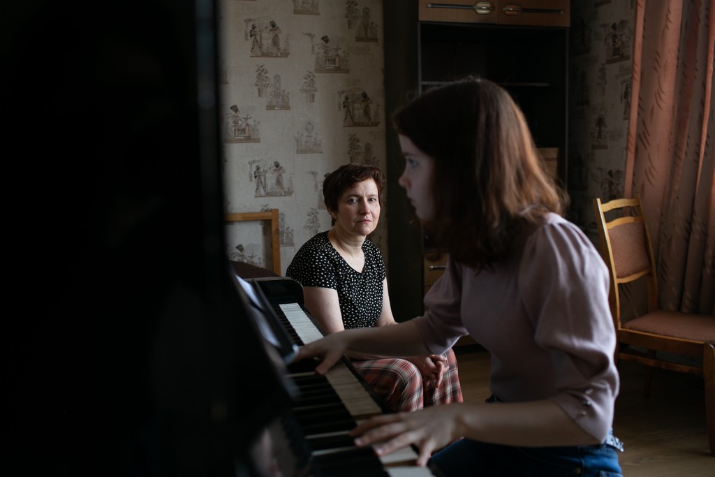 Оксана с мамой.jpg