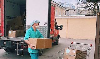 «Не напрасно» и МЕГА накормят петербургских врачей